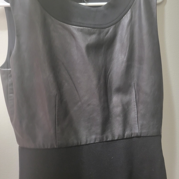 Diane Von Furstenberg Black Sleek Dress - Picture 2 of 7